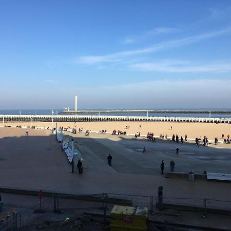 prachtige studio met havenzicht Oostende Buitenkant foto