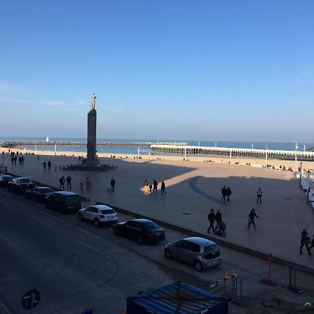 prachtige studio met havenzicht Oostende Buitenkant foto